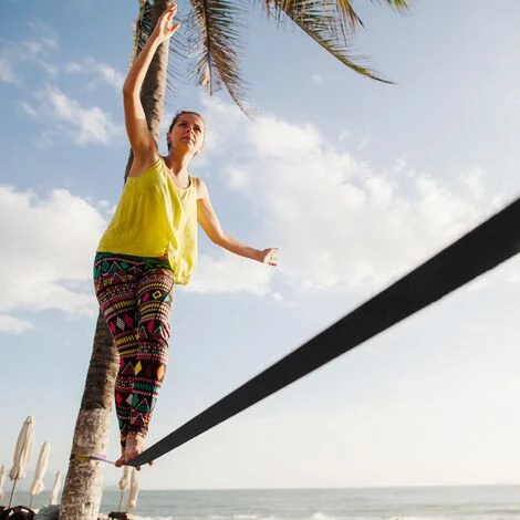 PrimeMatik - Lot De 4 Sangles D'arrimage à Cliquet De 2.5m X 25mm 800Kg, Couleur Orange 4 PrimeMatik - Lot De 4 Sangles D'arrimage à Cliquet De 2.5m X 25mm 800Kg, Couleur Orange – Image 4